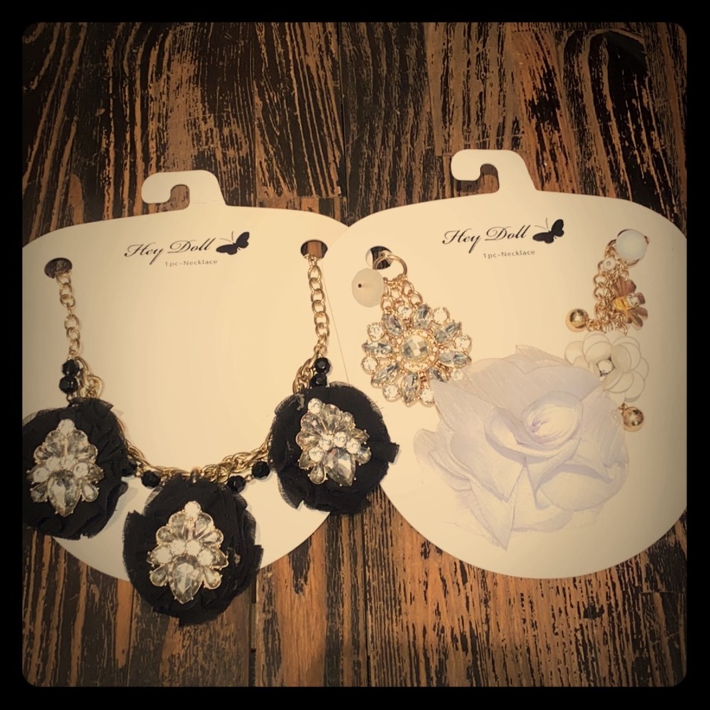 2pc Hey Doll necklace bundle NEW - Picture 2 of 6